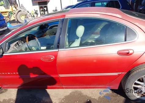 2001 Chrysler 300M из США, поврежденный, VIN 2C3HE66G41H647935